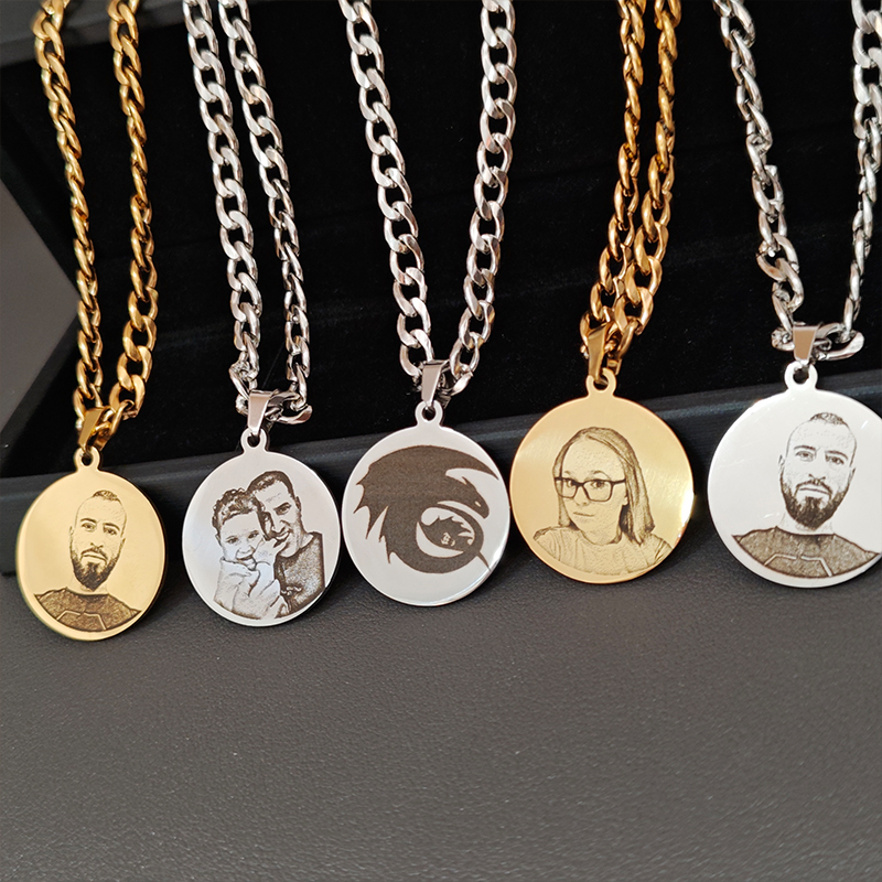 Customized Family Photo Pendan – Photographic Memory Bewertung und Preis