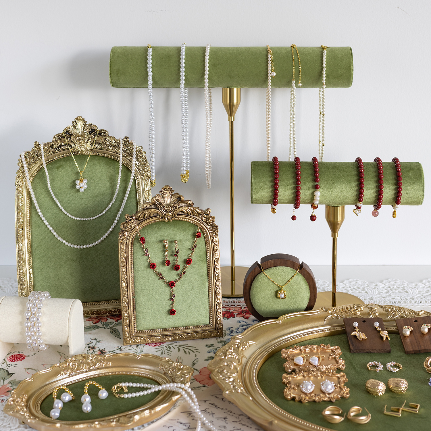 Jewelry Display Stand Vintage  – Photography Website Bewertung und Preis